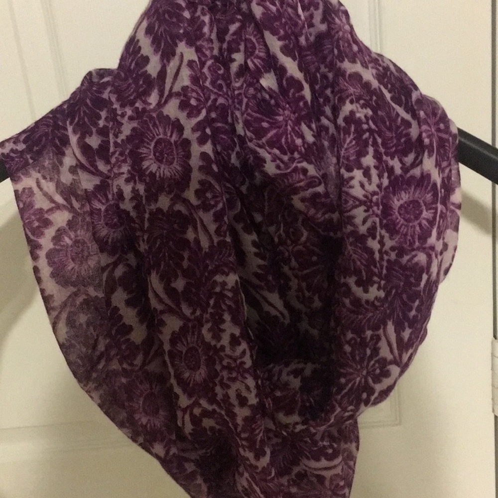 Infinity Scarf - Picture 2 of 2